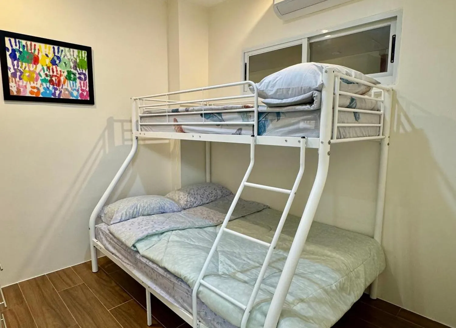 Ξενοδοχείο με διαμερίσματα Asters - Two Bedroom Condo Unit With Balcony Davao City